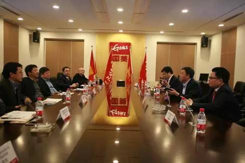 杜鵑擔(dān)任重大決策委員會(huì)主席，負(fù)責(zé)重大事項(xiàng)決策